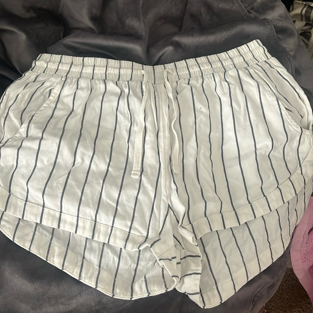 Beach billabong shorts size medium
